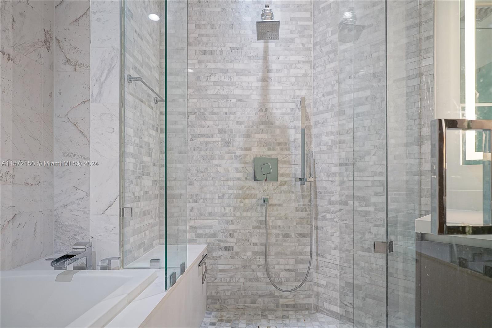 851 NE 1st Ave # 3006