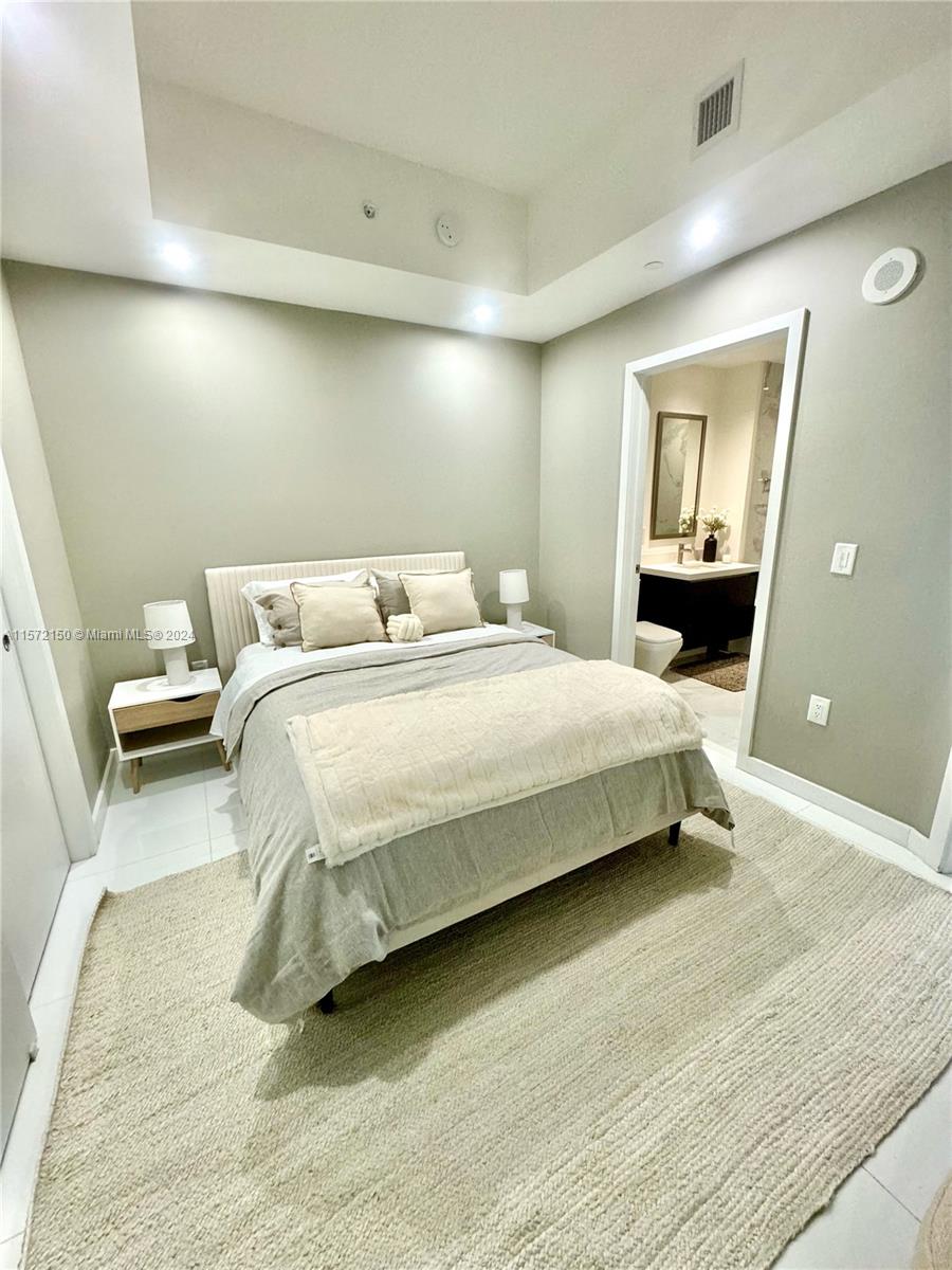 851 NE 1st Ave # 3006