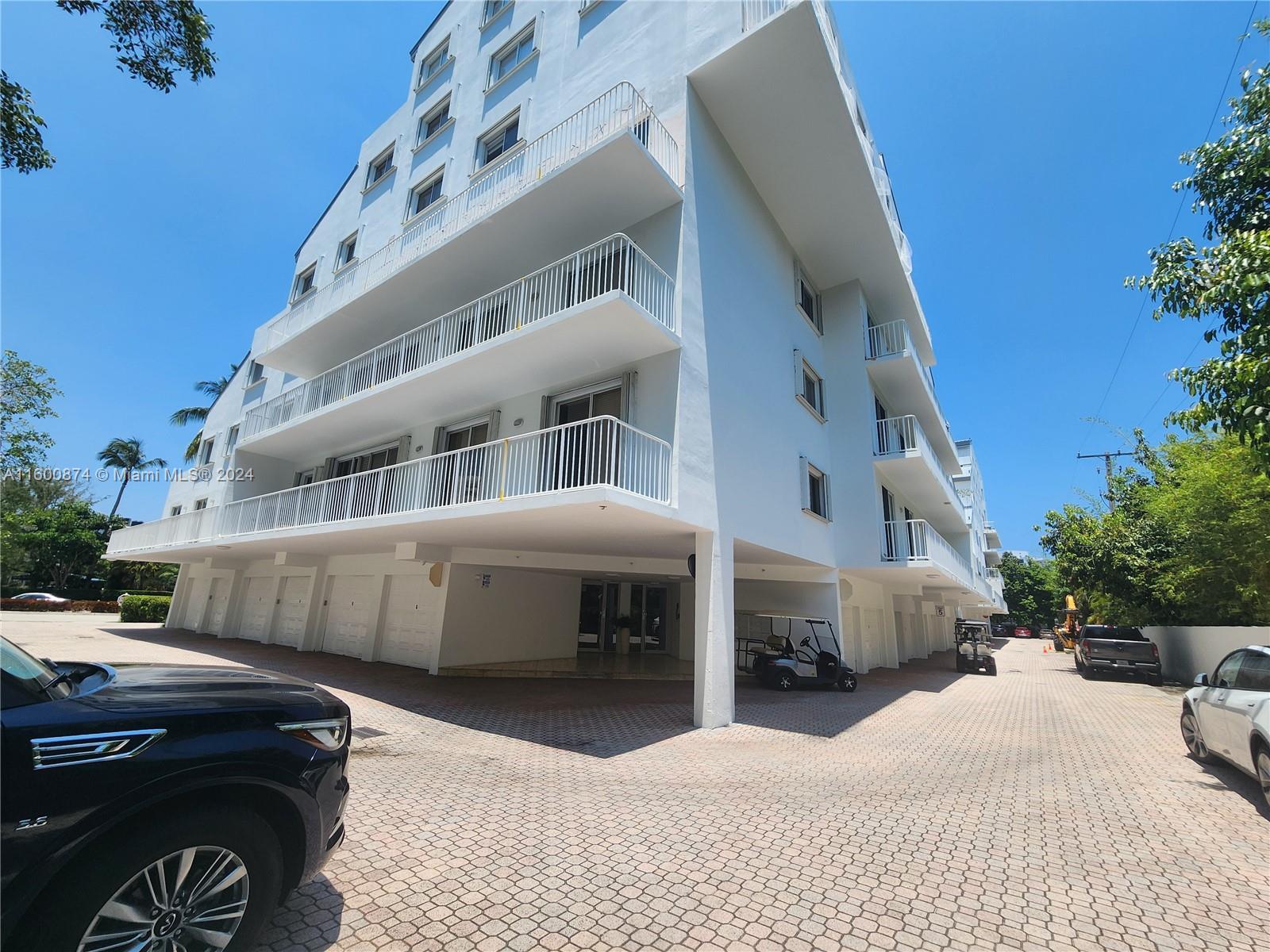 50 Ocean Lane Dr # 201