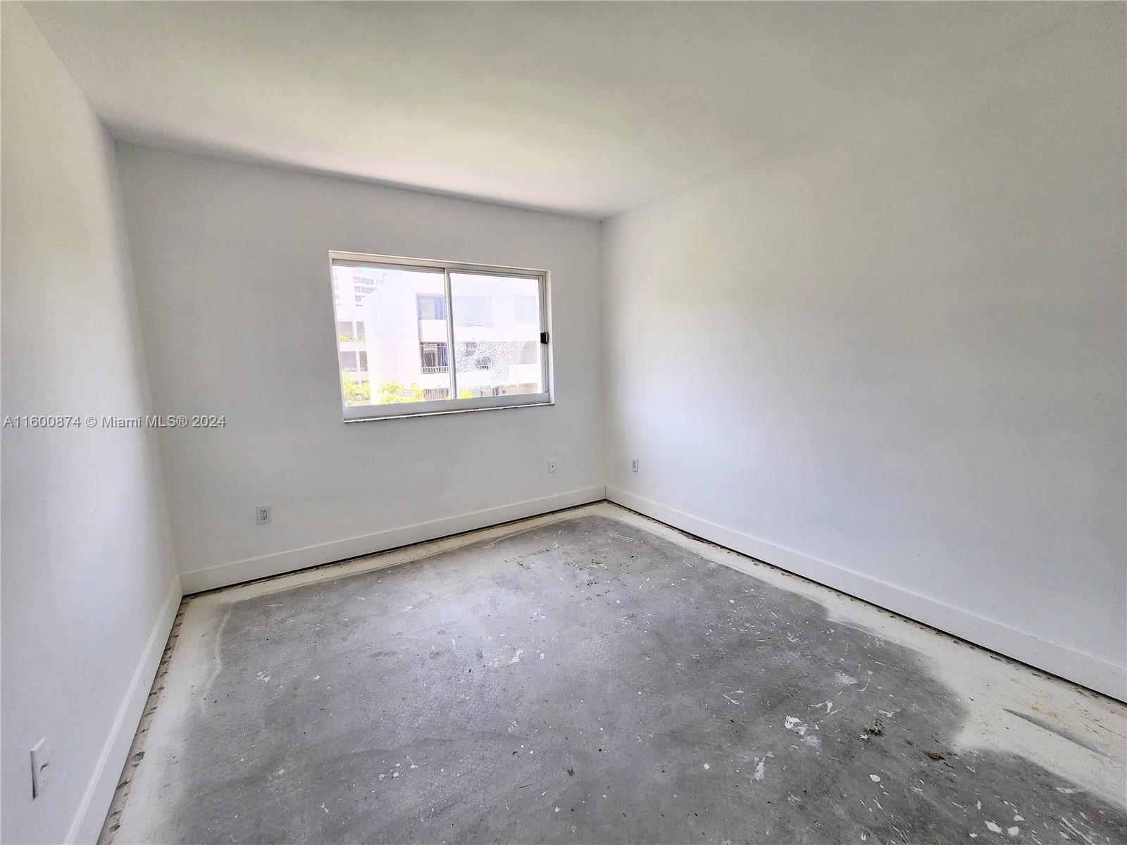 50 Ocean Lane Dr # 201