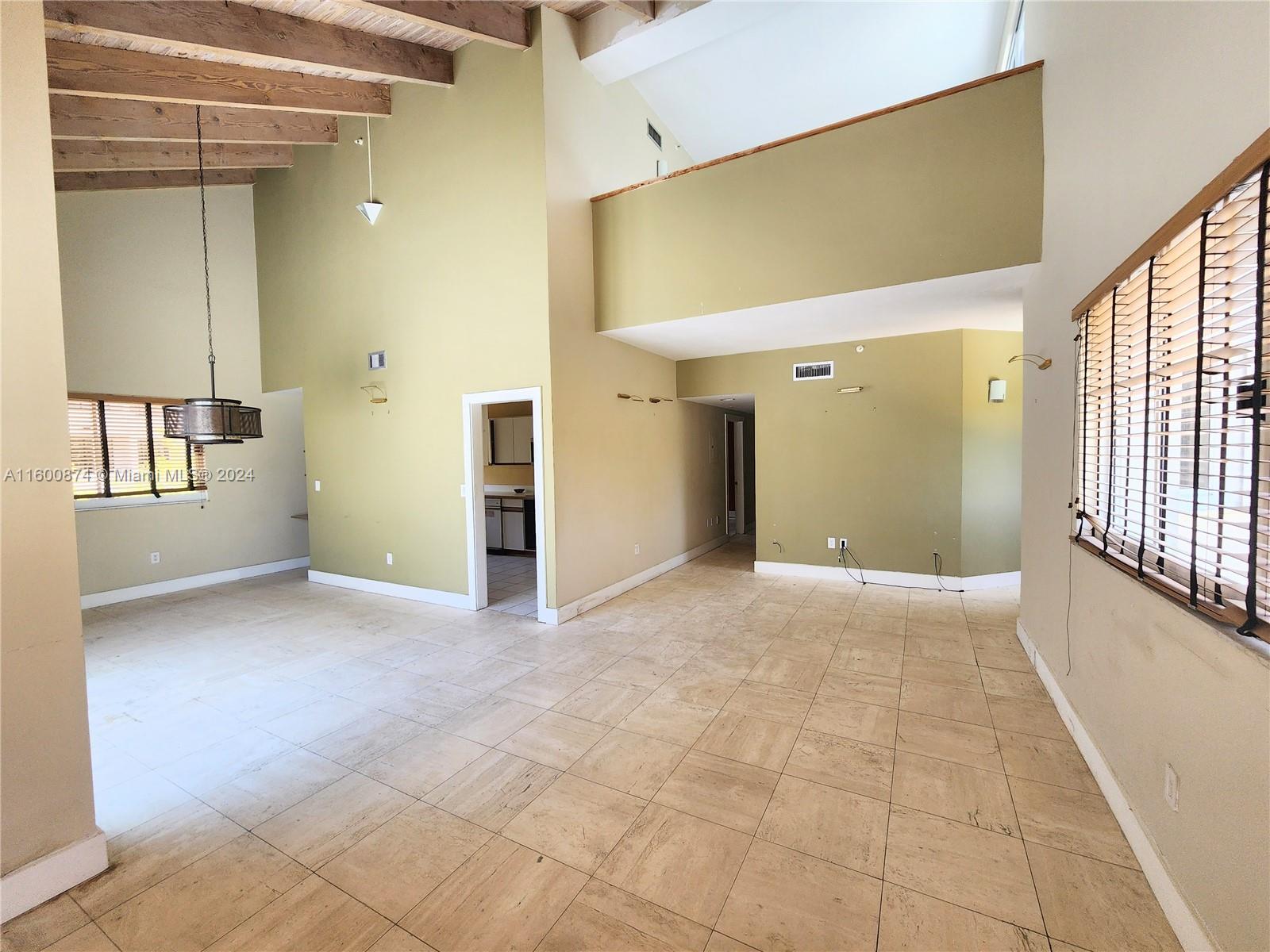 50 Ocean Lane Dr # 201