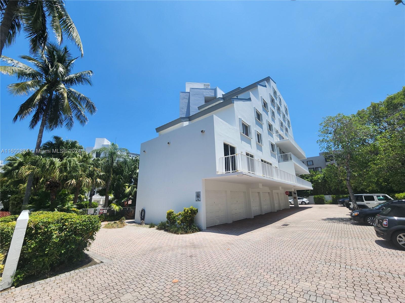 50 Ocean Lane Dr # 201