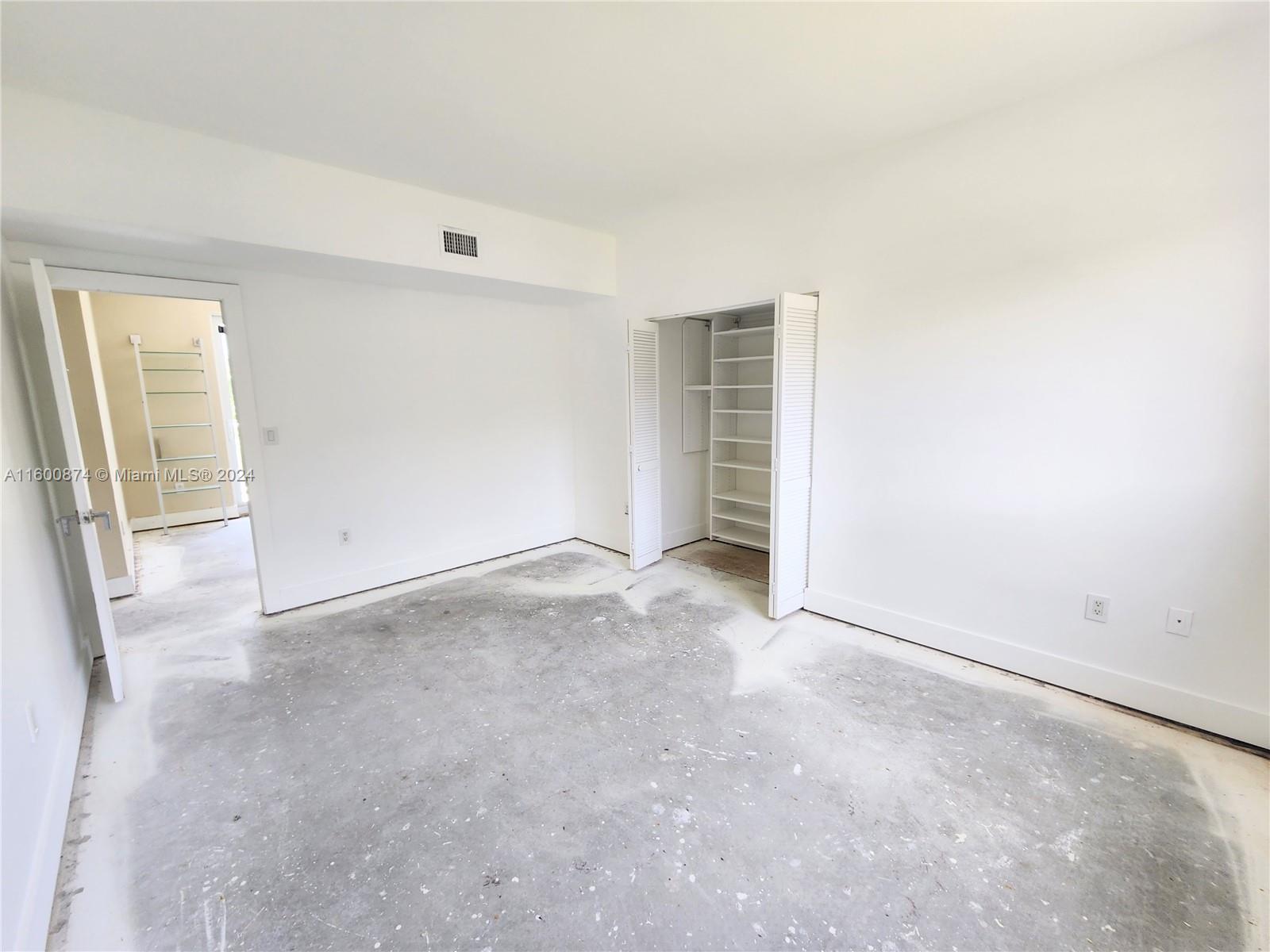 50 Ocean Lane Dr # 201