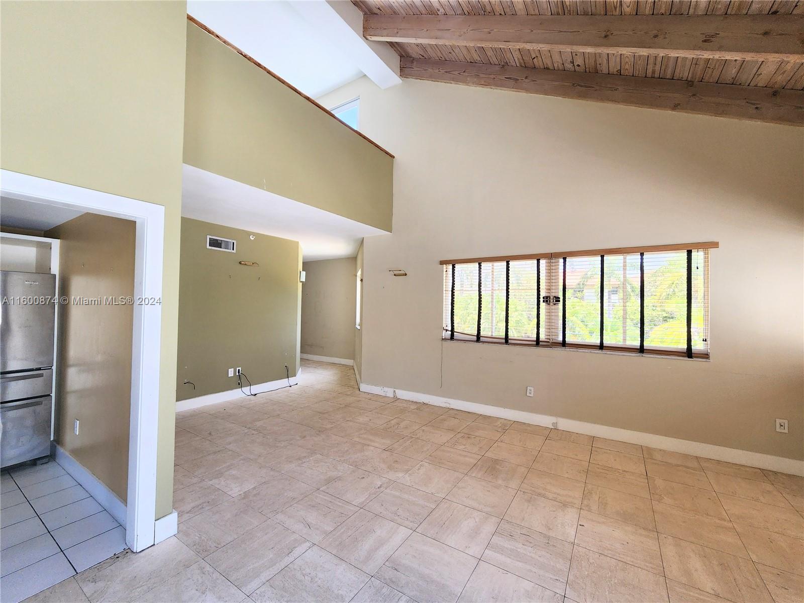 50 Ocean Lane Dr # 201