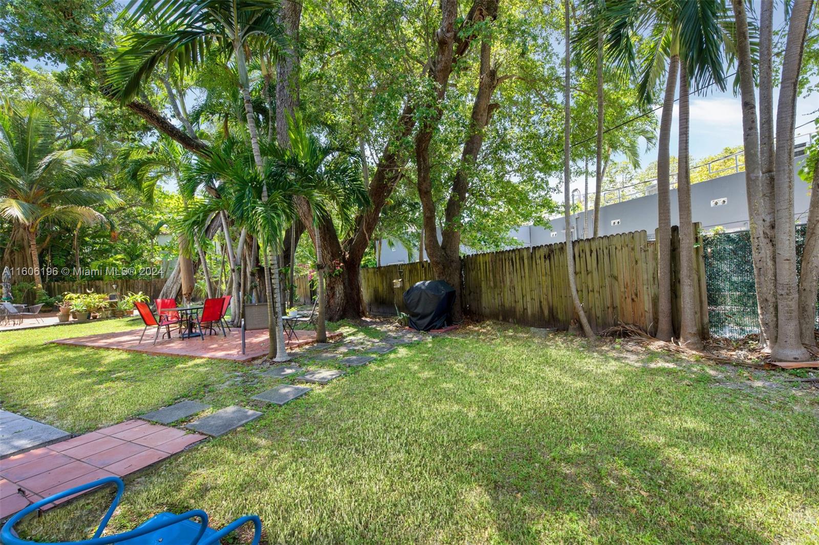 426 NE 77th St Rd # 2