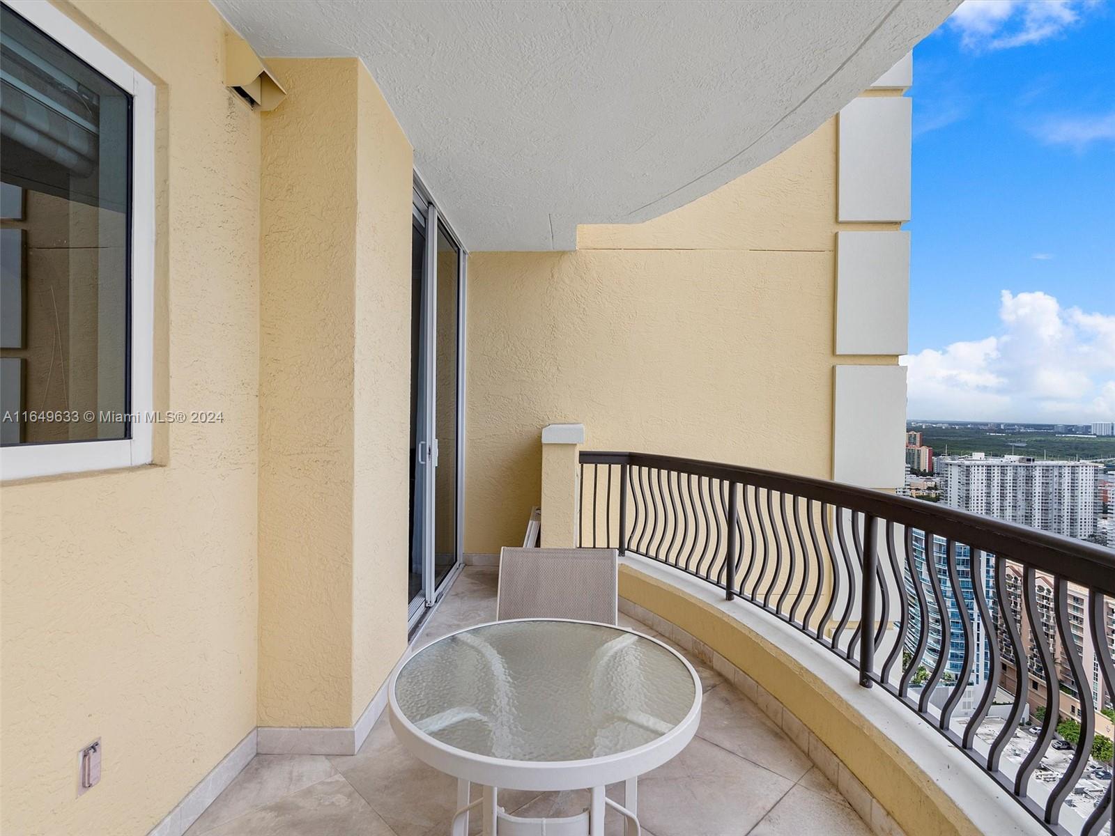 17875 Collins Ave # 3305