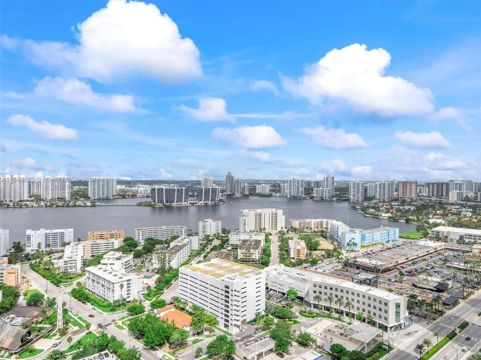 17875 Collins Ave # 3305