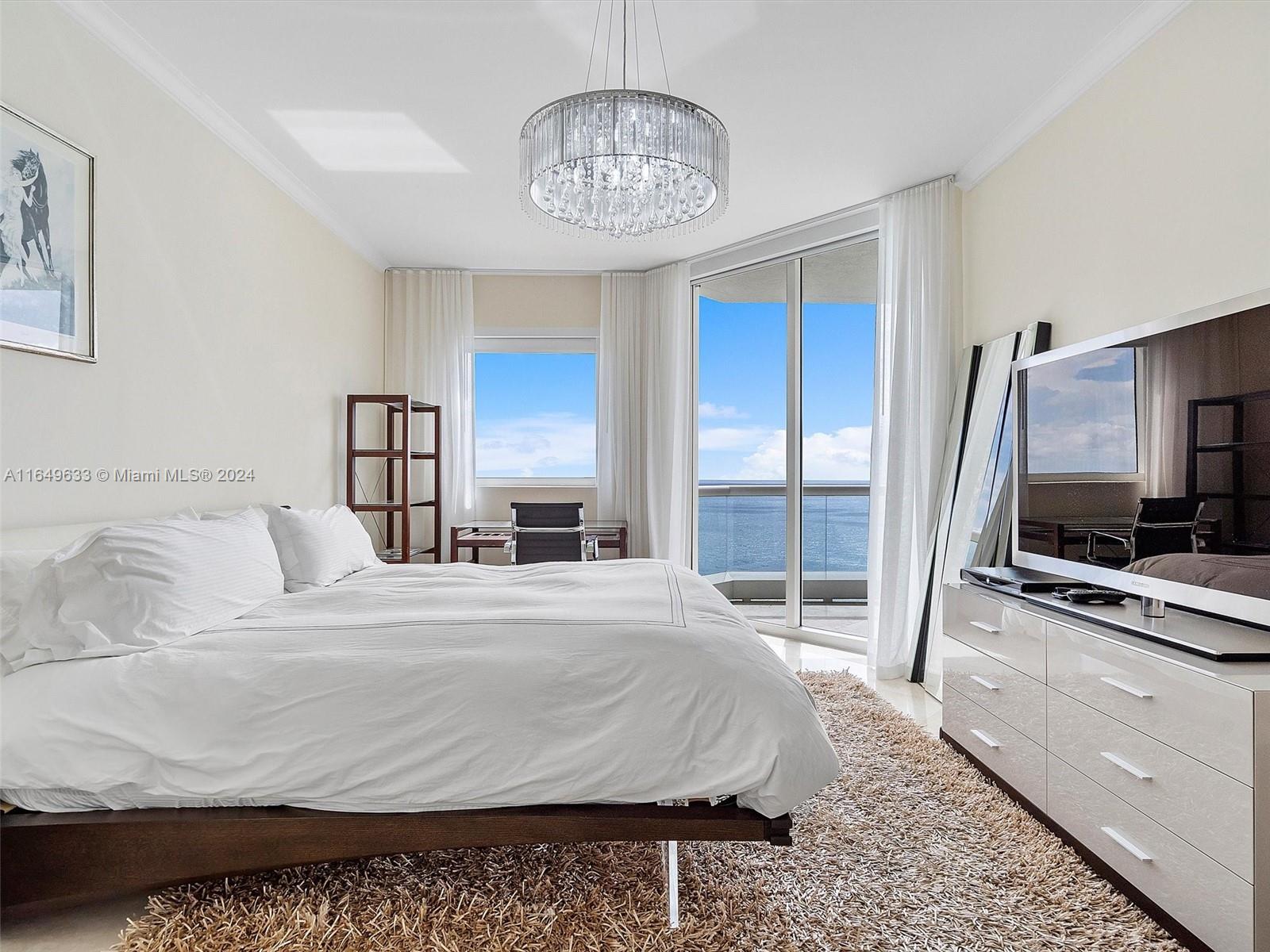 17875 Collins Ave # 3305