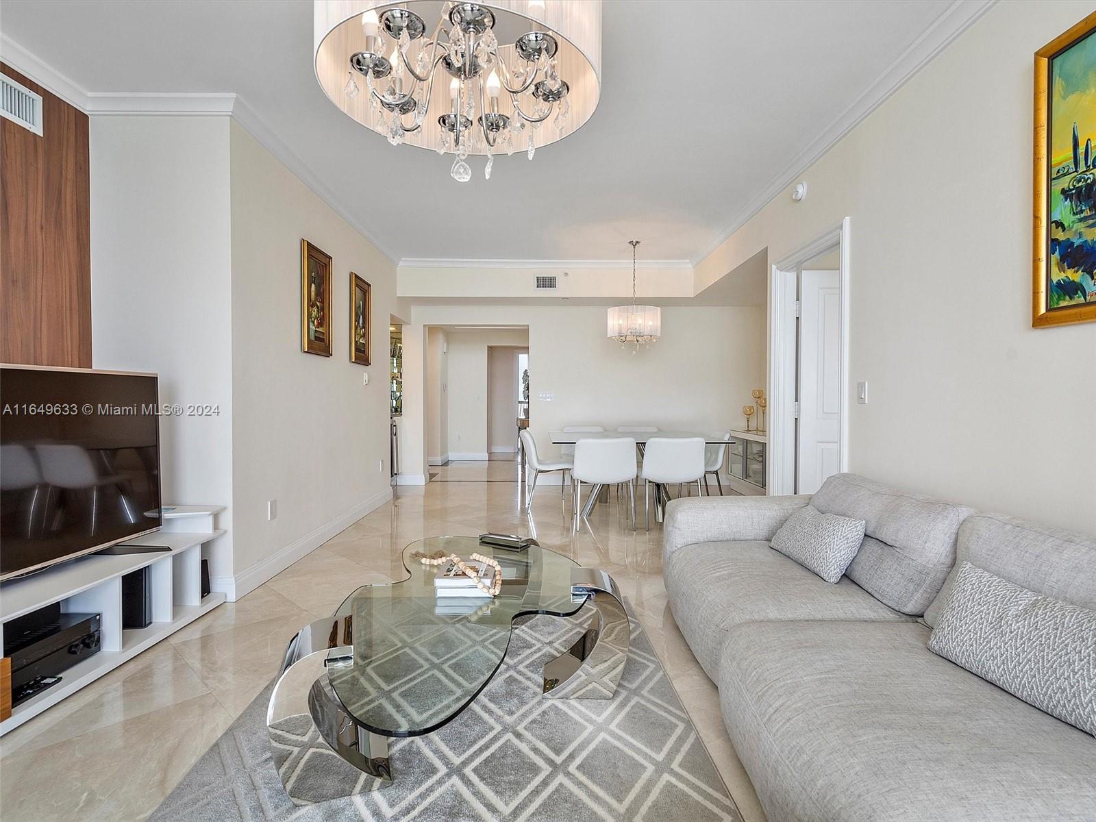 17875 Collins Ave # 3305