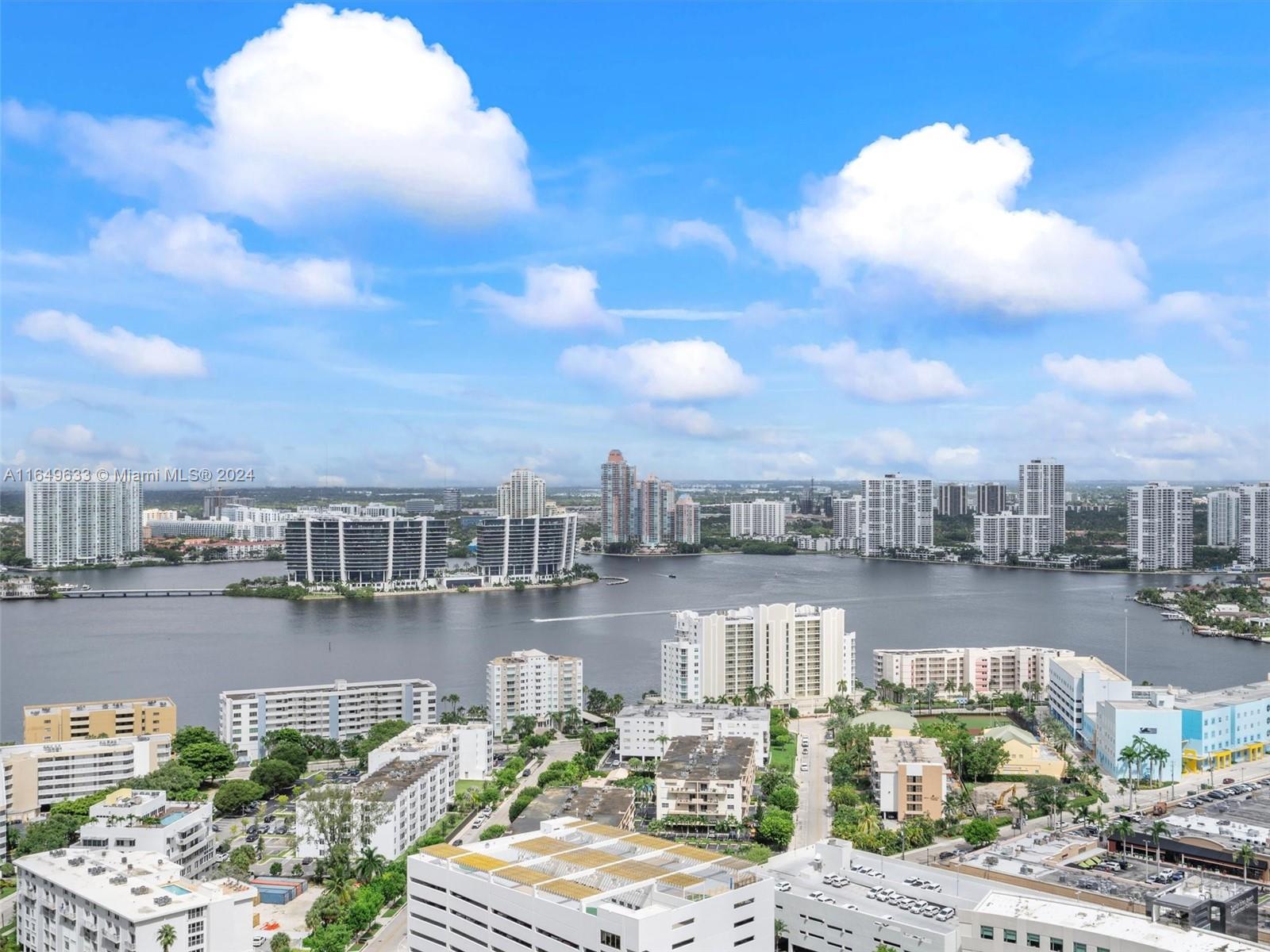 17875 Collins Ave # 3305