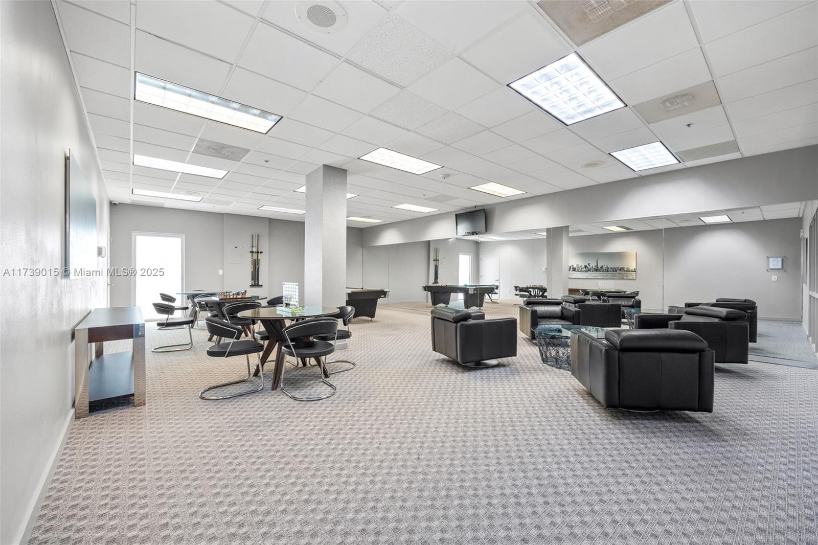 19380 Collins Ave # 1510