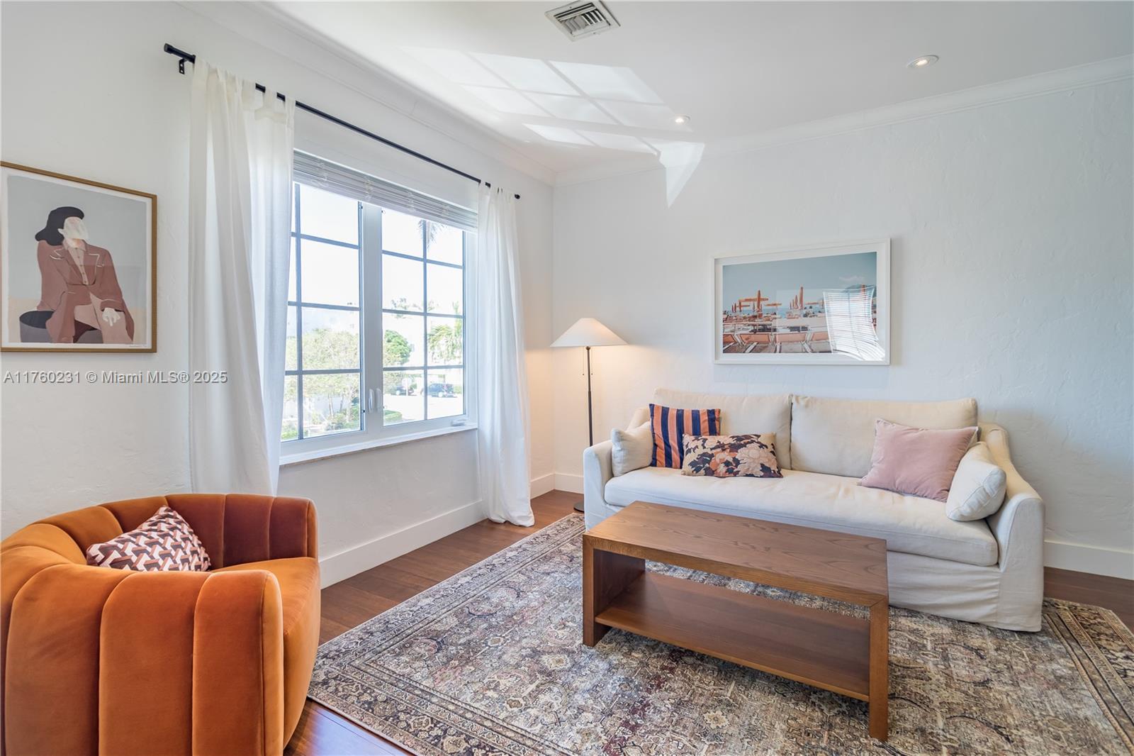 1569 Euclid Ave # 3