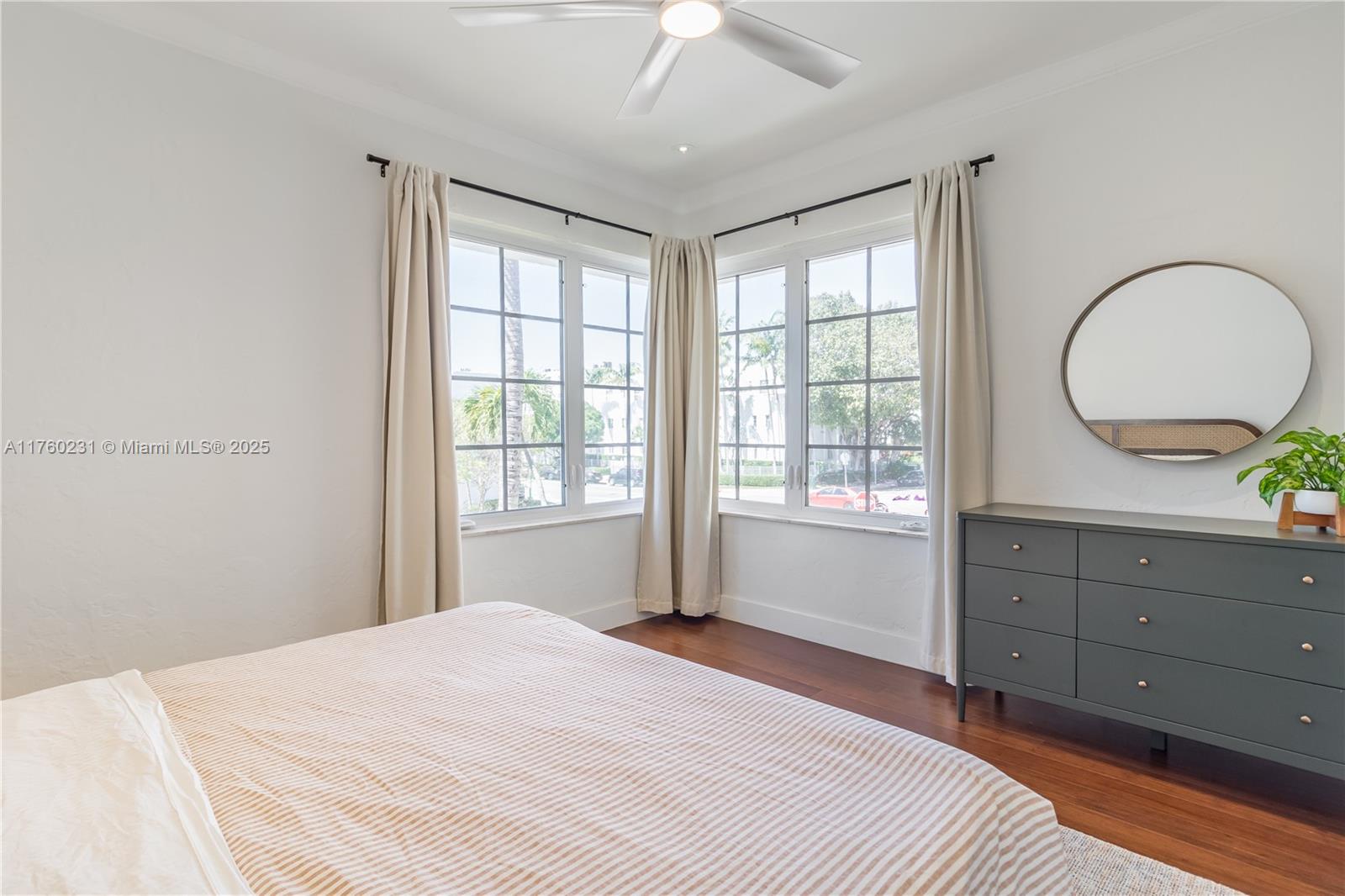 1569 Euclid Ave # 3