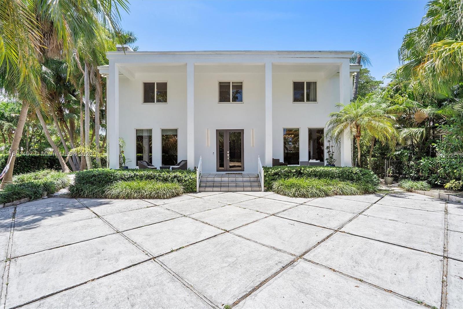 9200 N Bayshore Dr