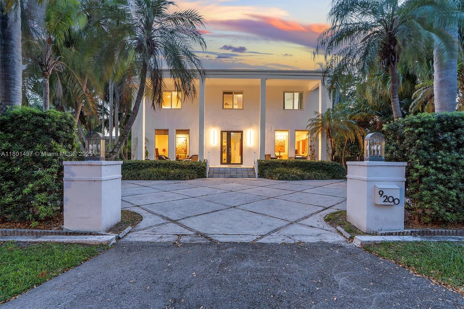 9200 N Bayshore Dr