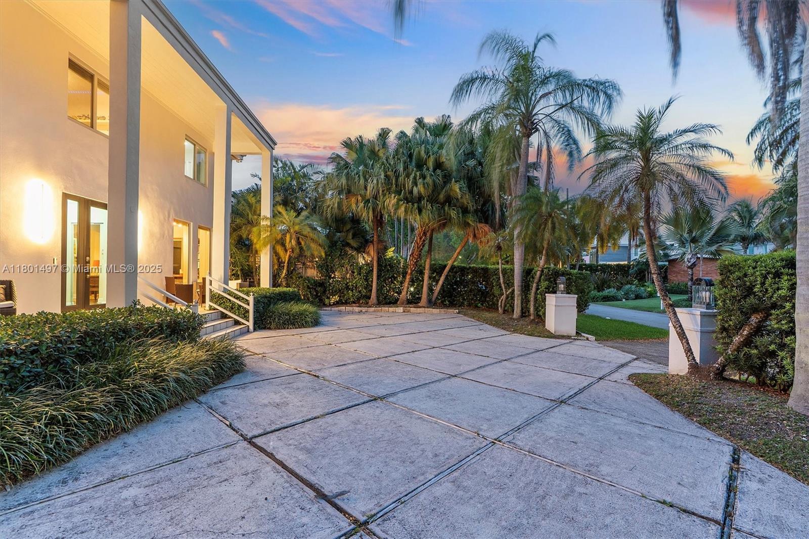 9200 N Bayshore Dr