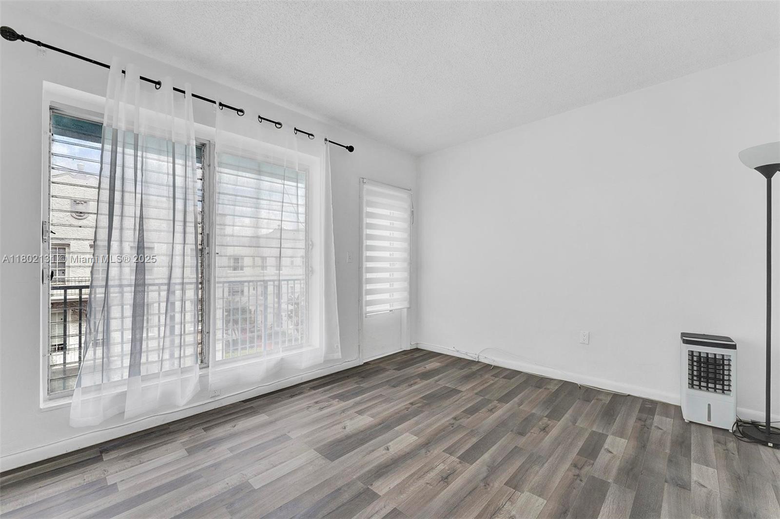 1150 Euclid Ave # 311