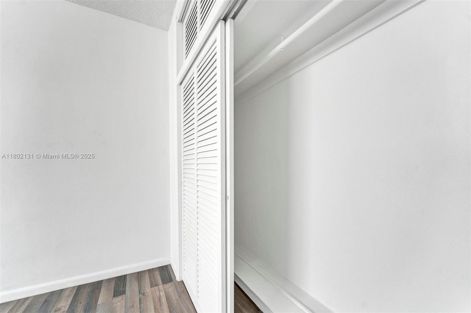 1150 Euclid Ave # 311