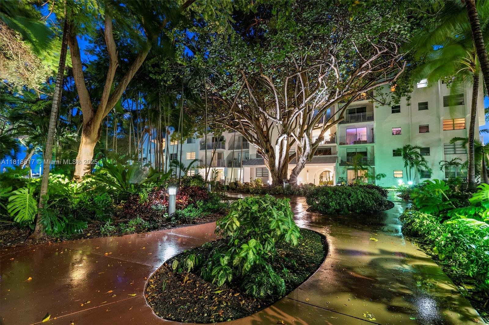 650 NE 64th St # G507