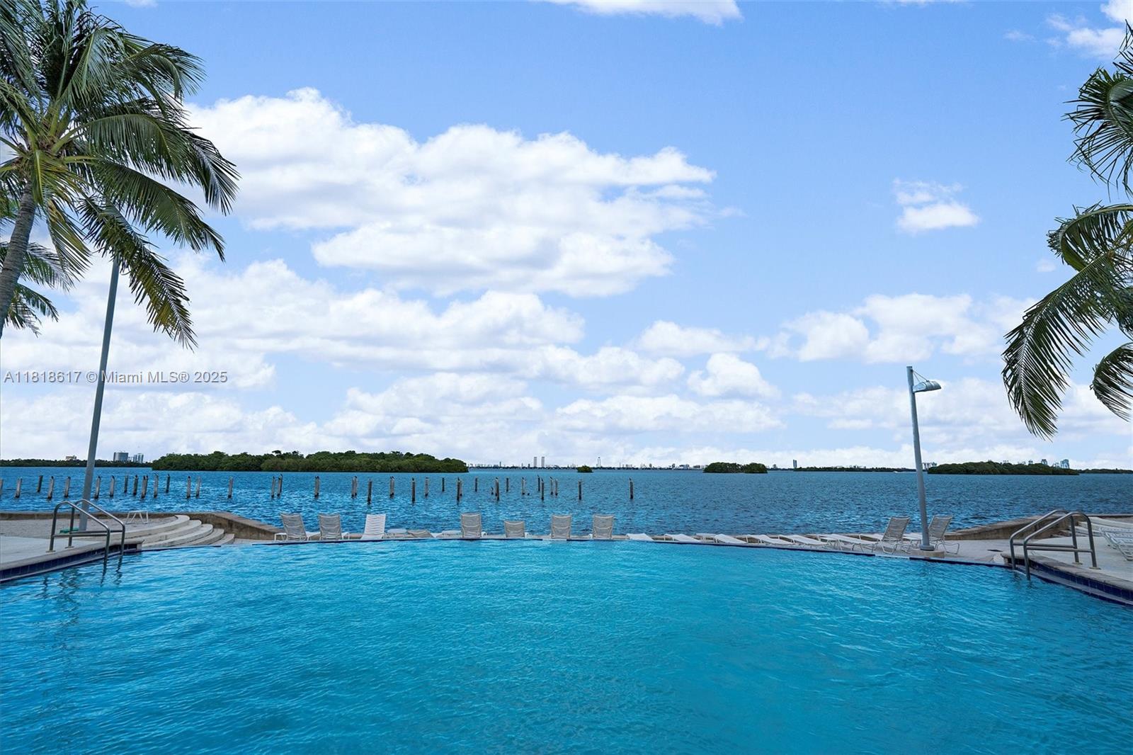 650 NE 64th St # G507