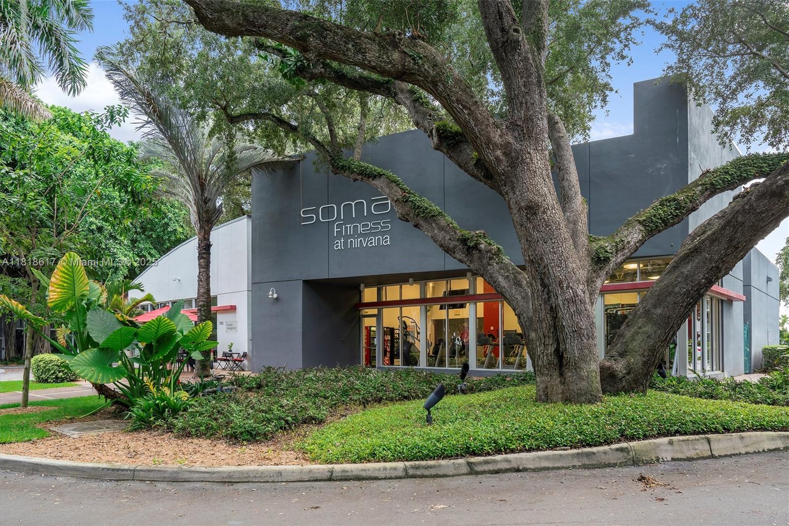 650 NE 64th St # G507