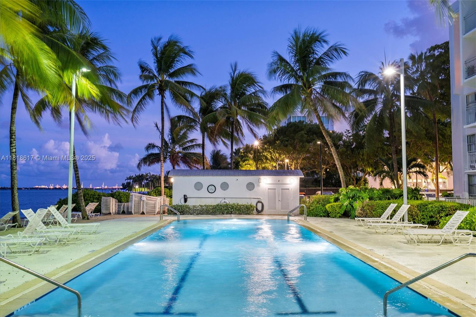 650 NE 64th St # G507