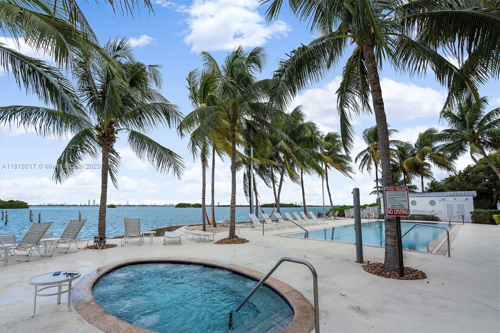 650 NE 64th St # G507