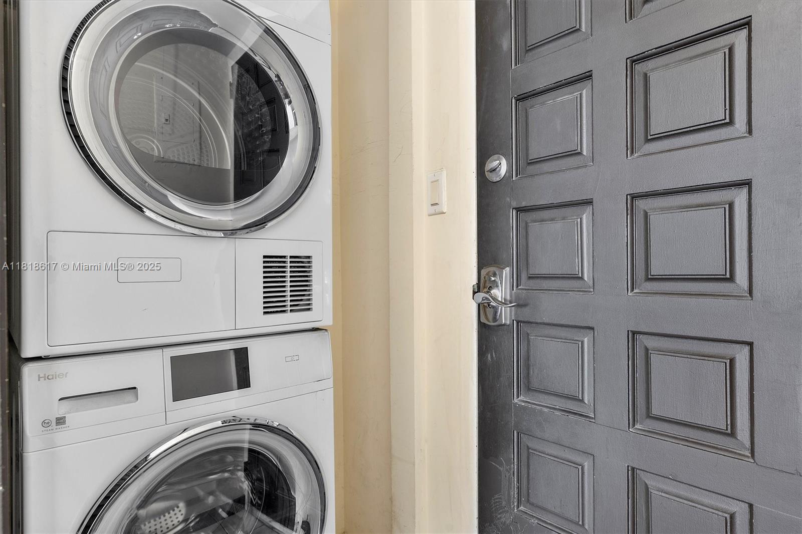 650 NE 64th St # G507