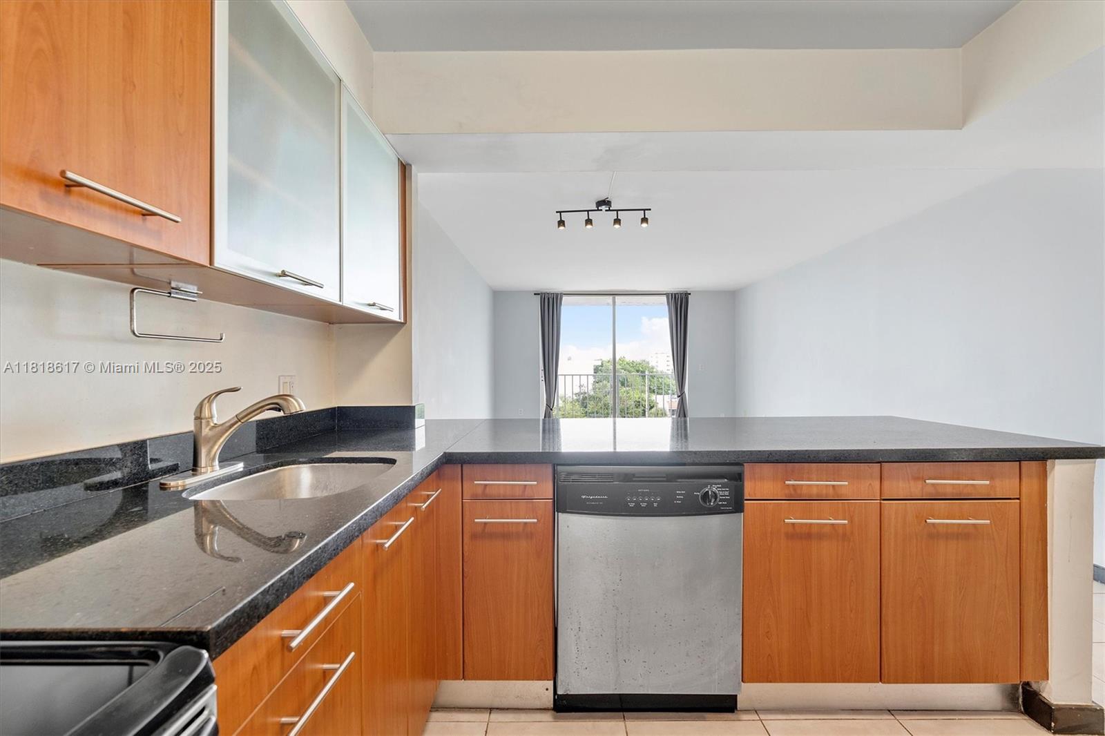 650 NE 64th St # G507