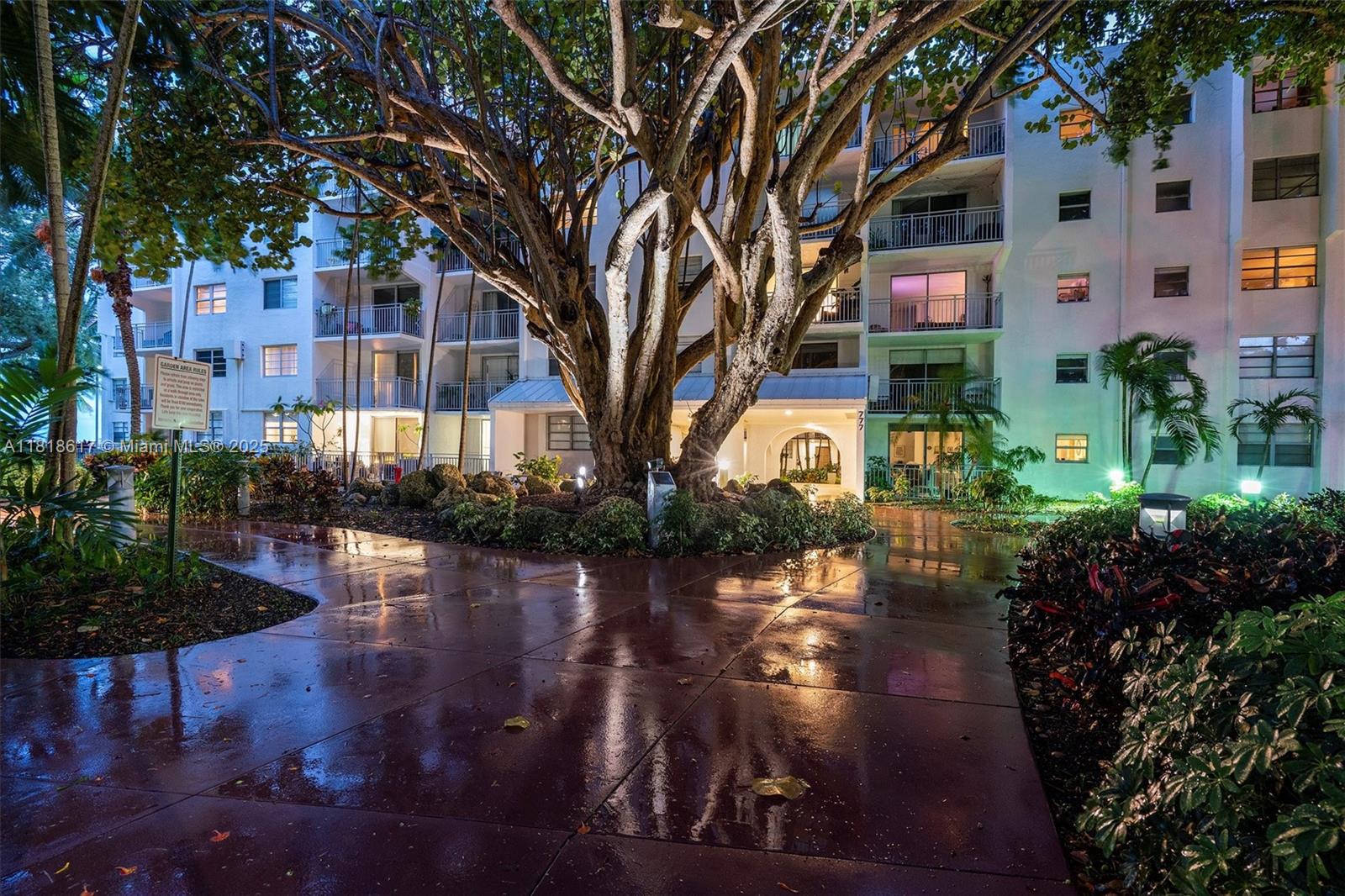 650 NE 64th St # G507