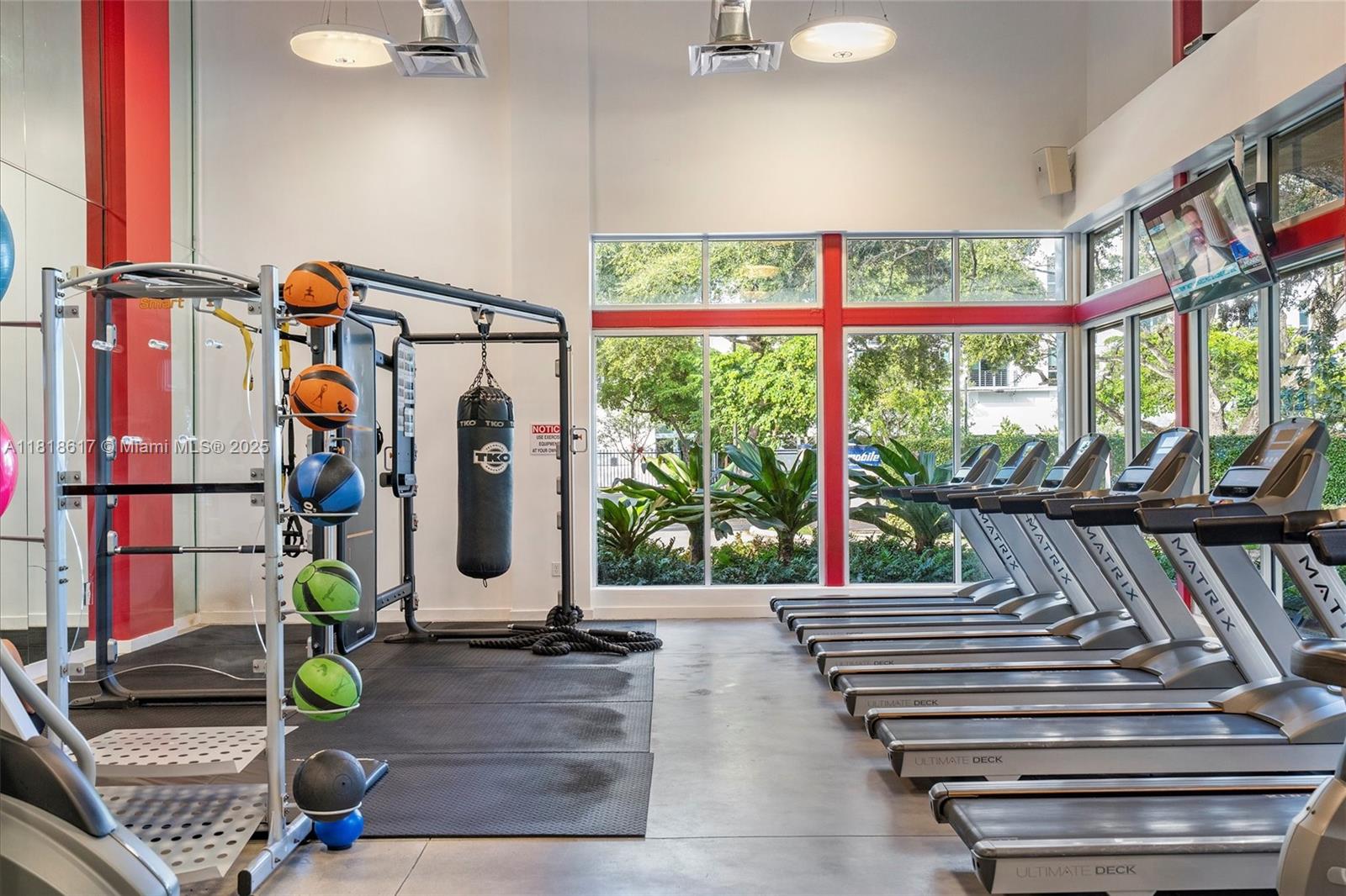 650 NE 64th St # G507