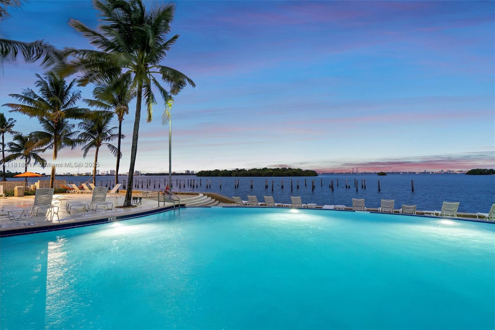 650 NE 64th St # G507