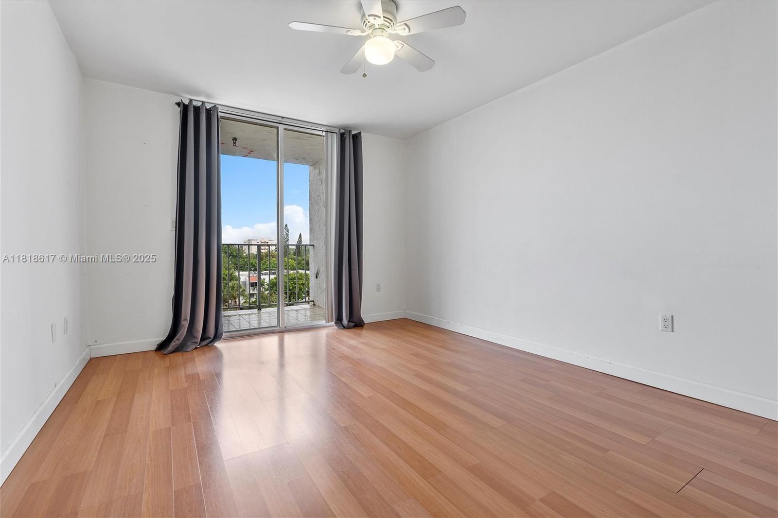 650 NE 64th St # G507