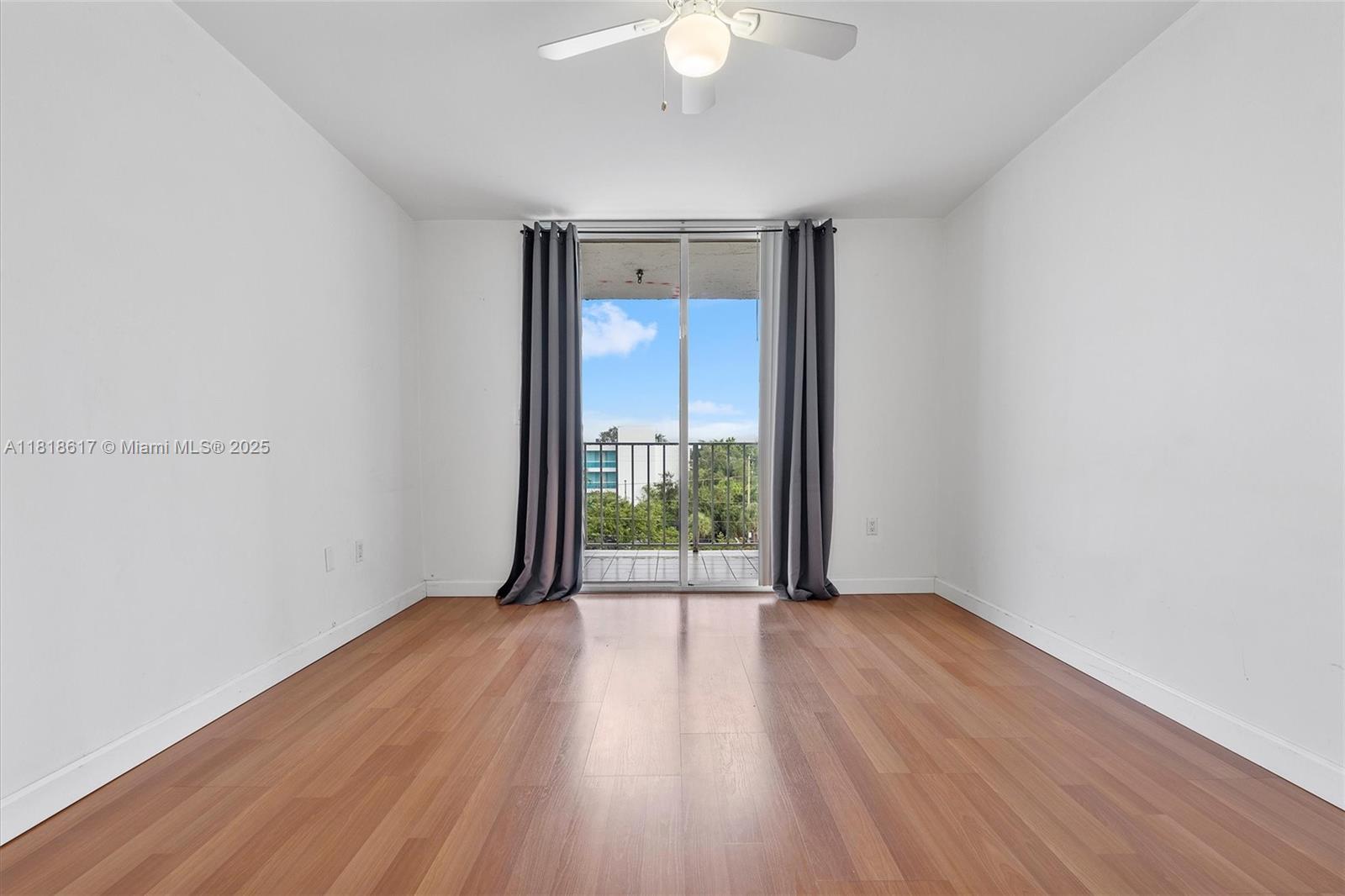 650 NE 64th St # G507