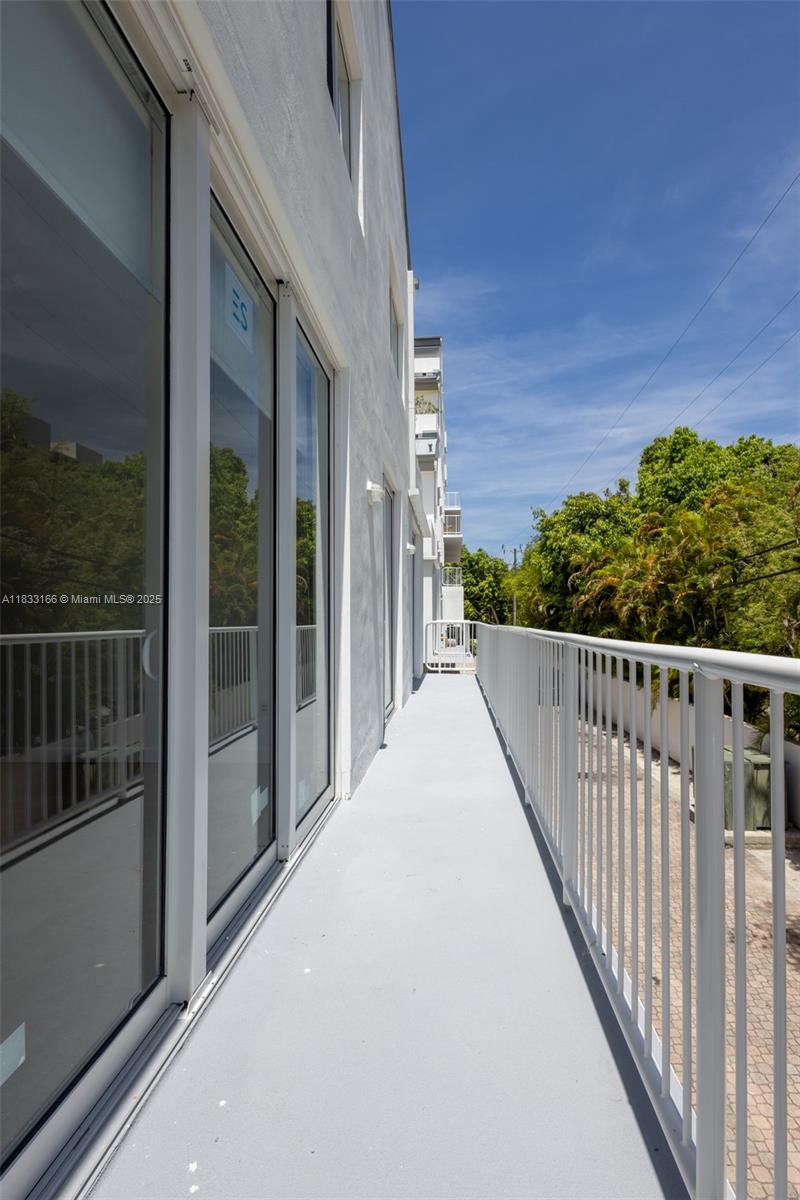 50 Ocean Lane Dr # 101