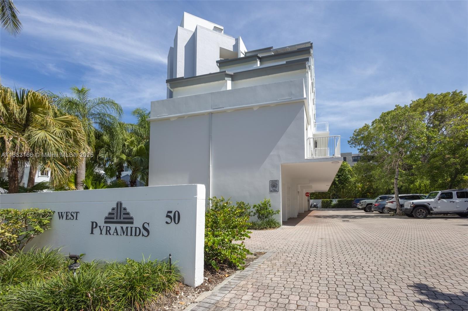 50 Ocean Lane Dr # 101