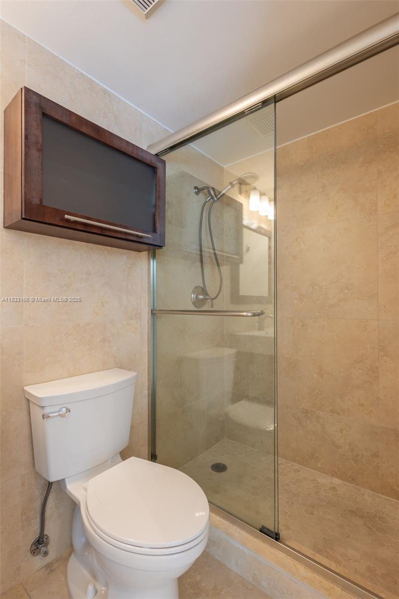 50 Ocean Lane Dr # 101