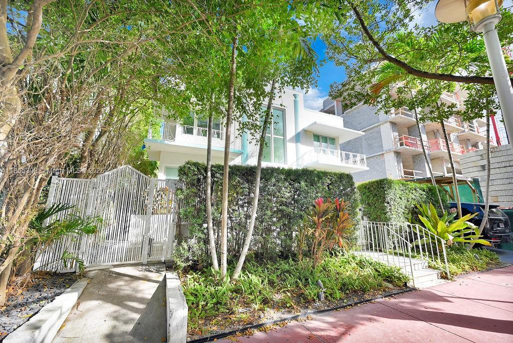 1751 James Ave # 102