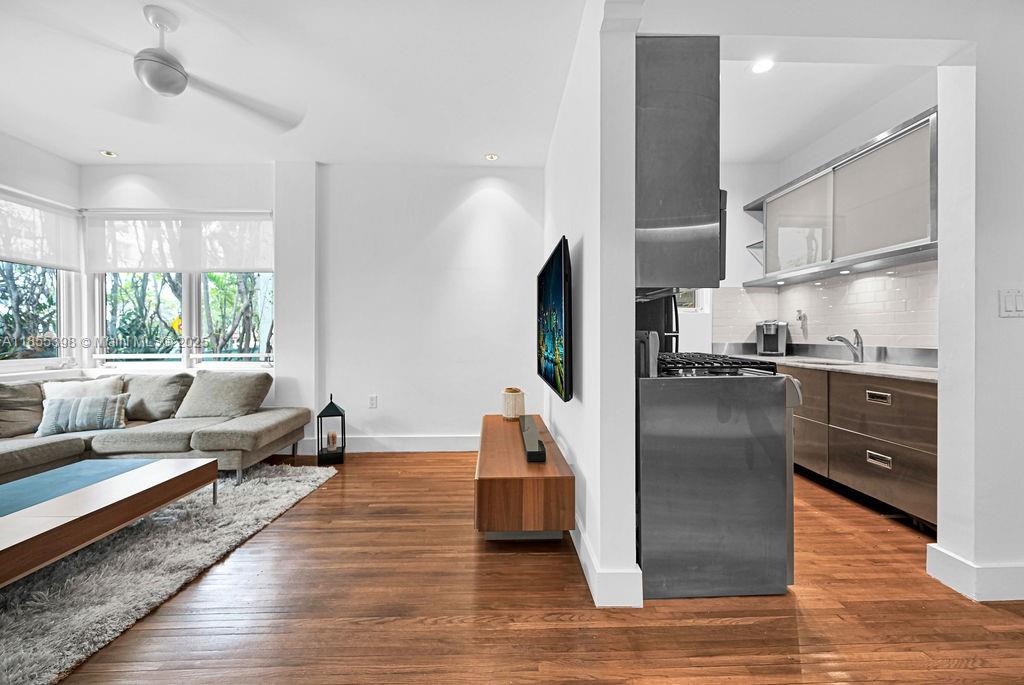 1751 James Ave # 102