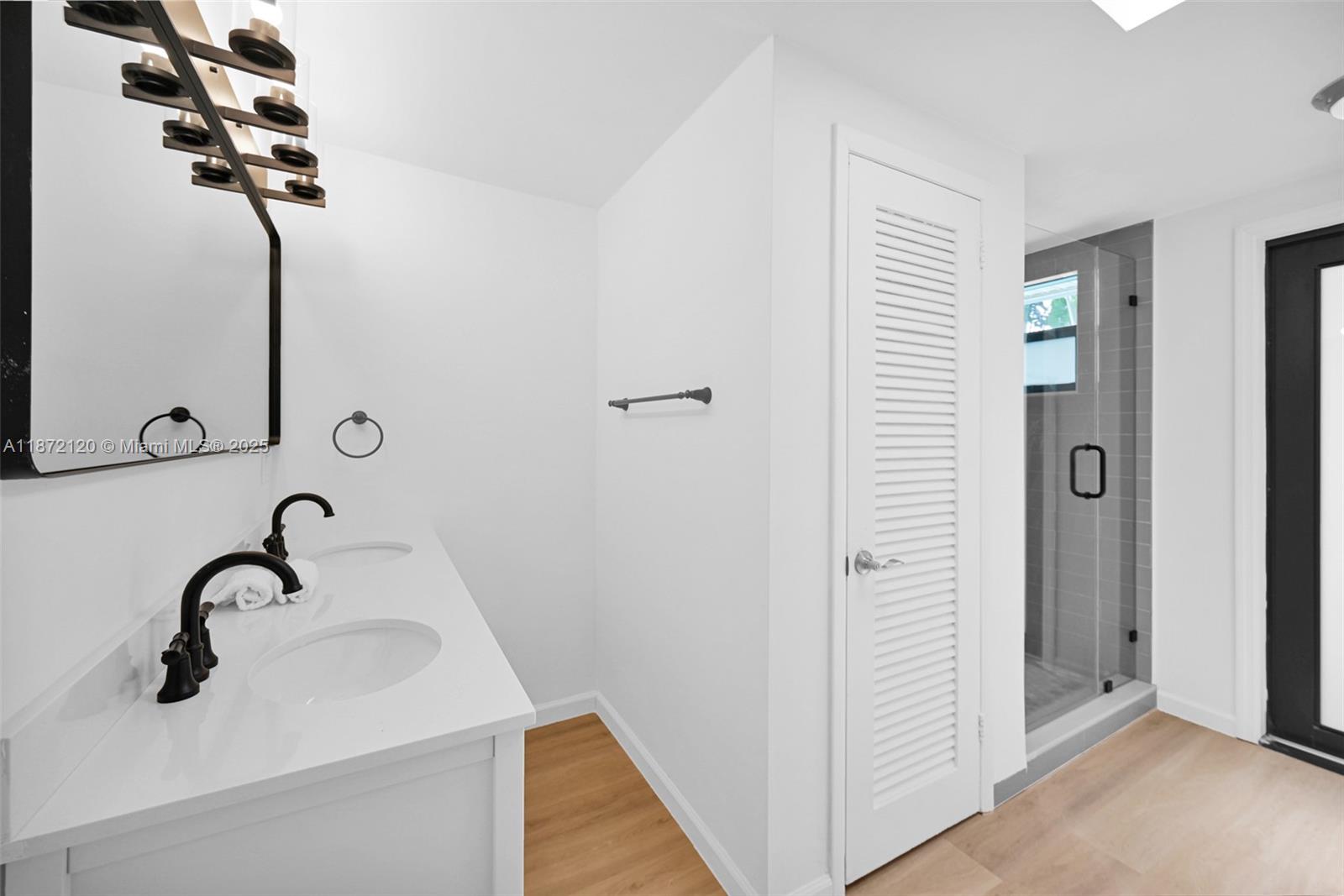 121 NW 55th St