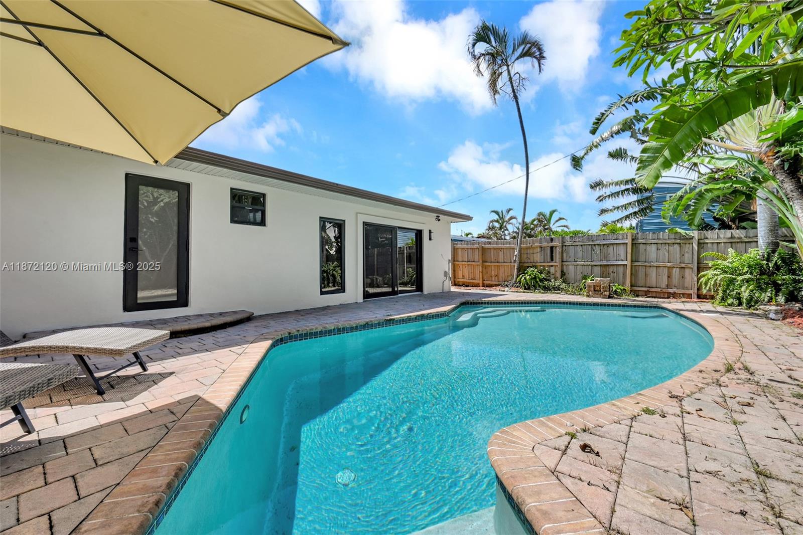 121 NW 55th St