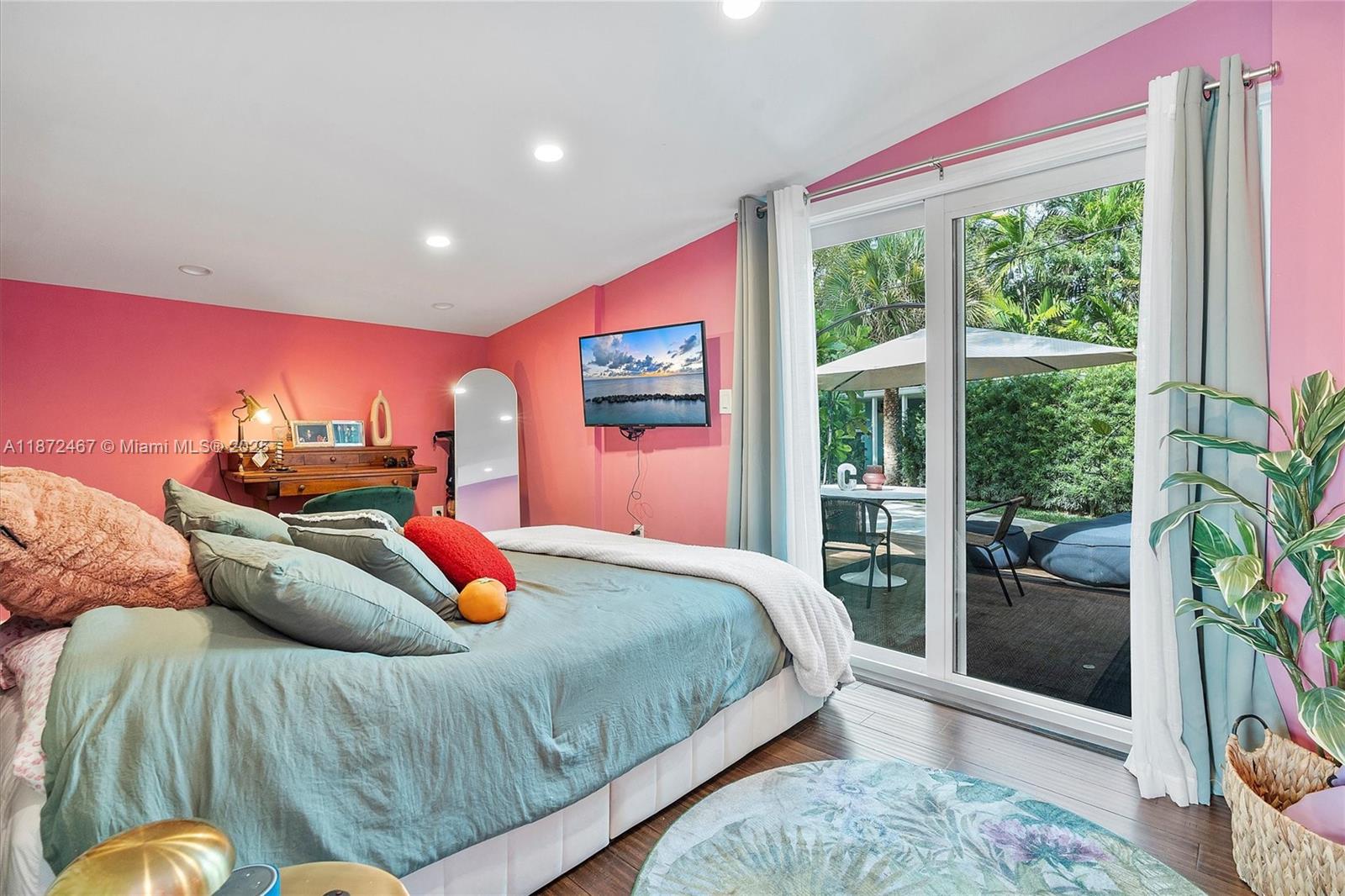 11377 W Biscayne Canal Rd