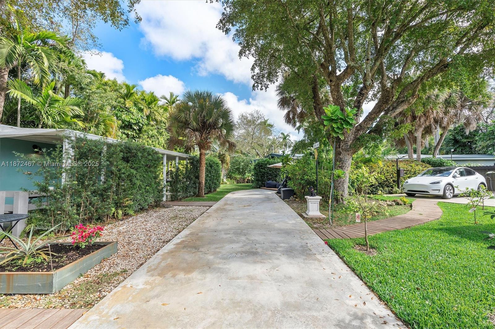 11377 W Biscayne Canal Rd