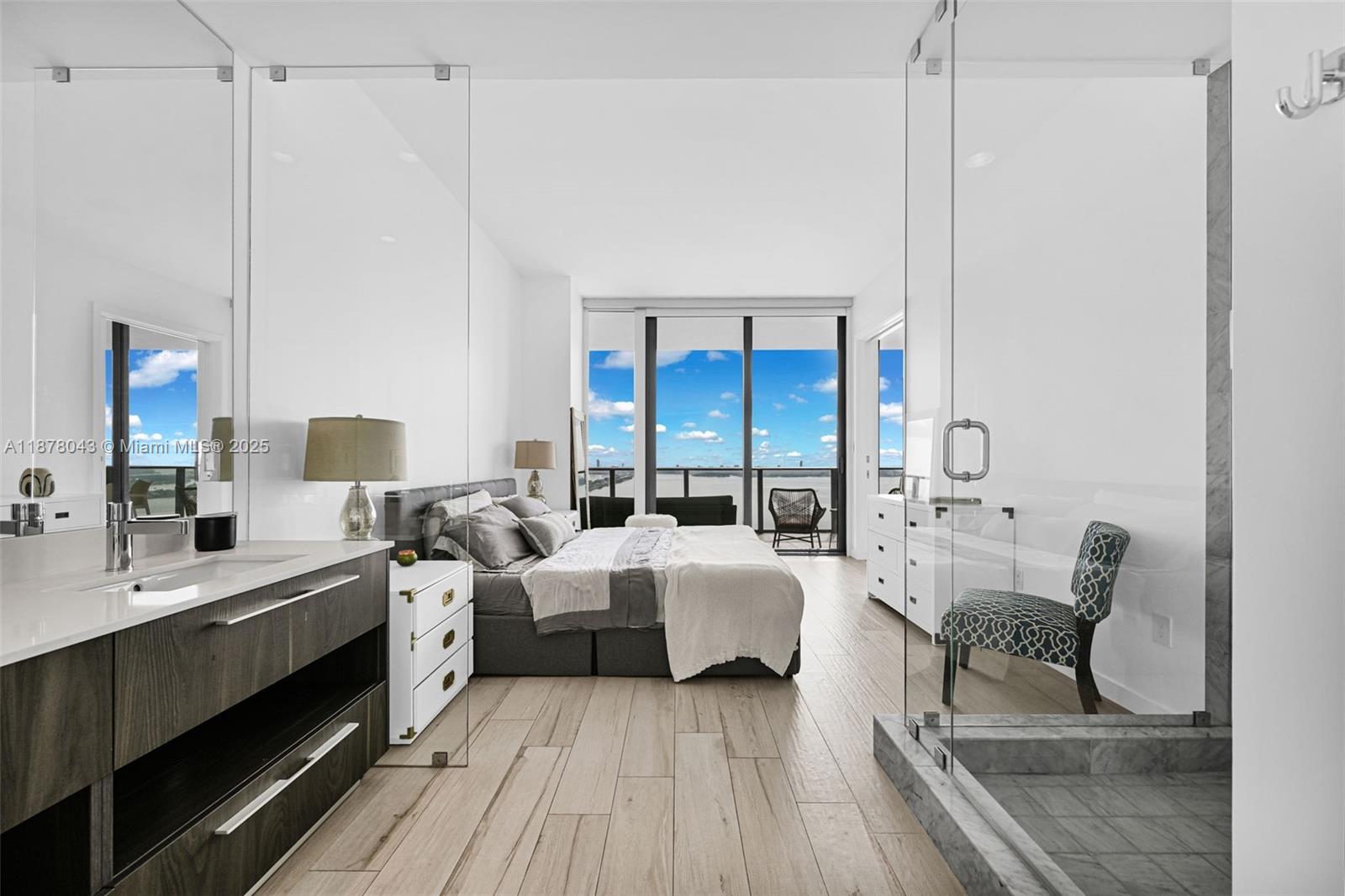 480 NE 31st St # 3806