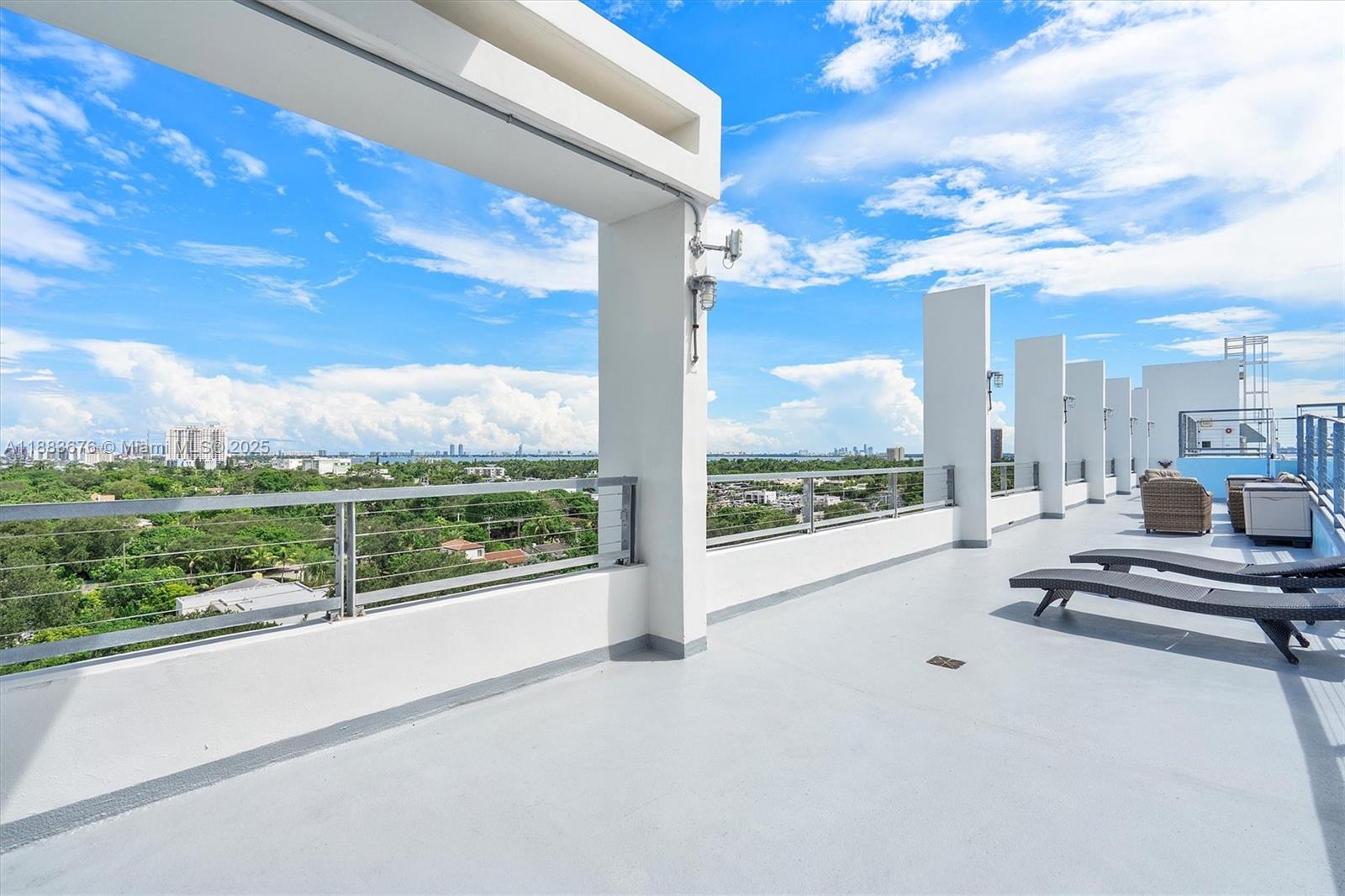 8101 Biscayne Blvd # 515 Unit: R-515