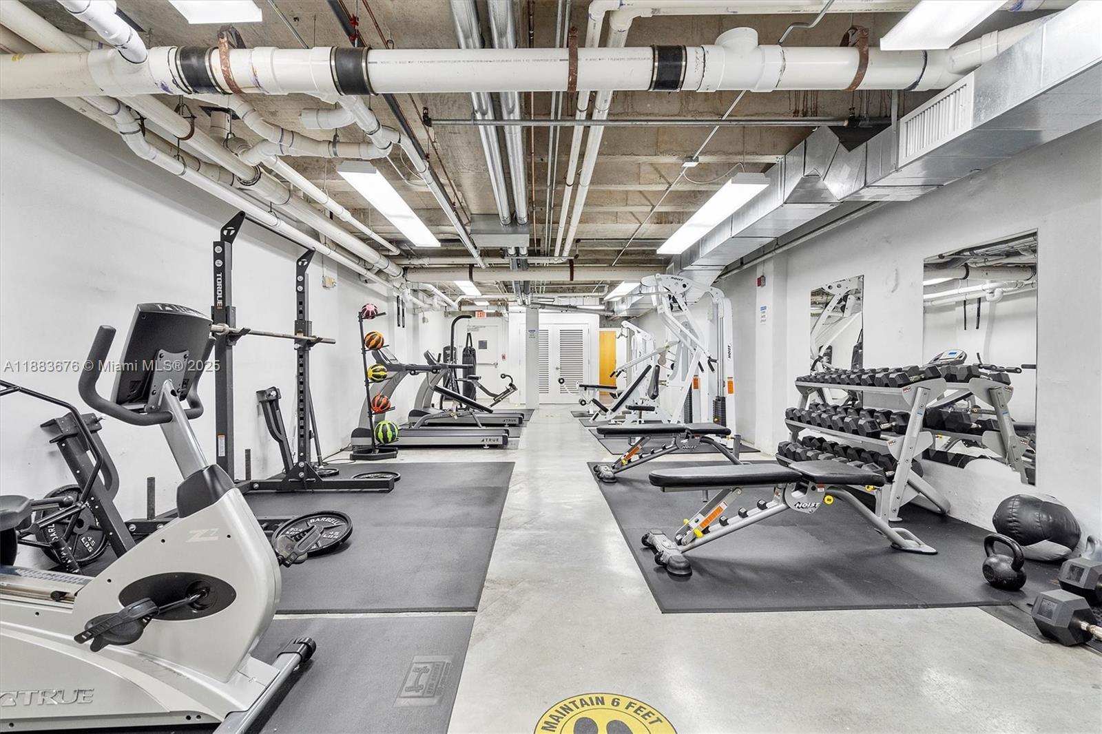 8101 Biscayne Blvd # 515 Unit: R-515
