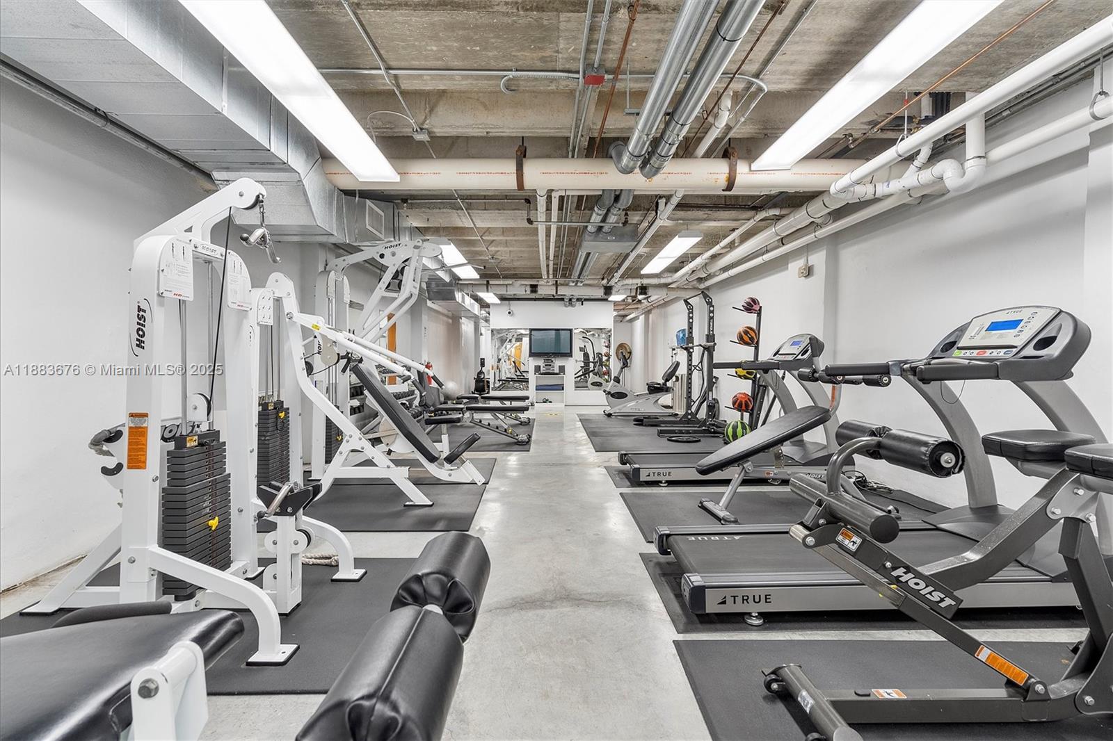8101 Biscayne Blvd # 515 Unit: R-515