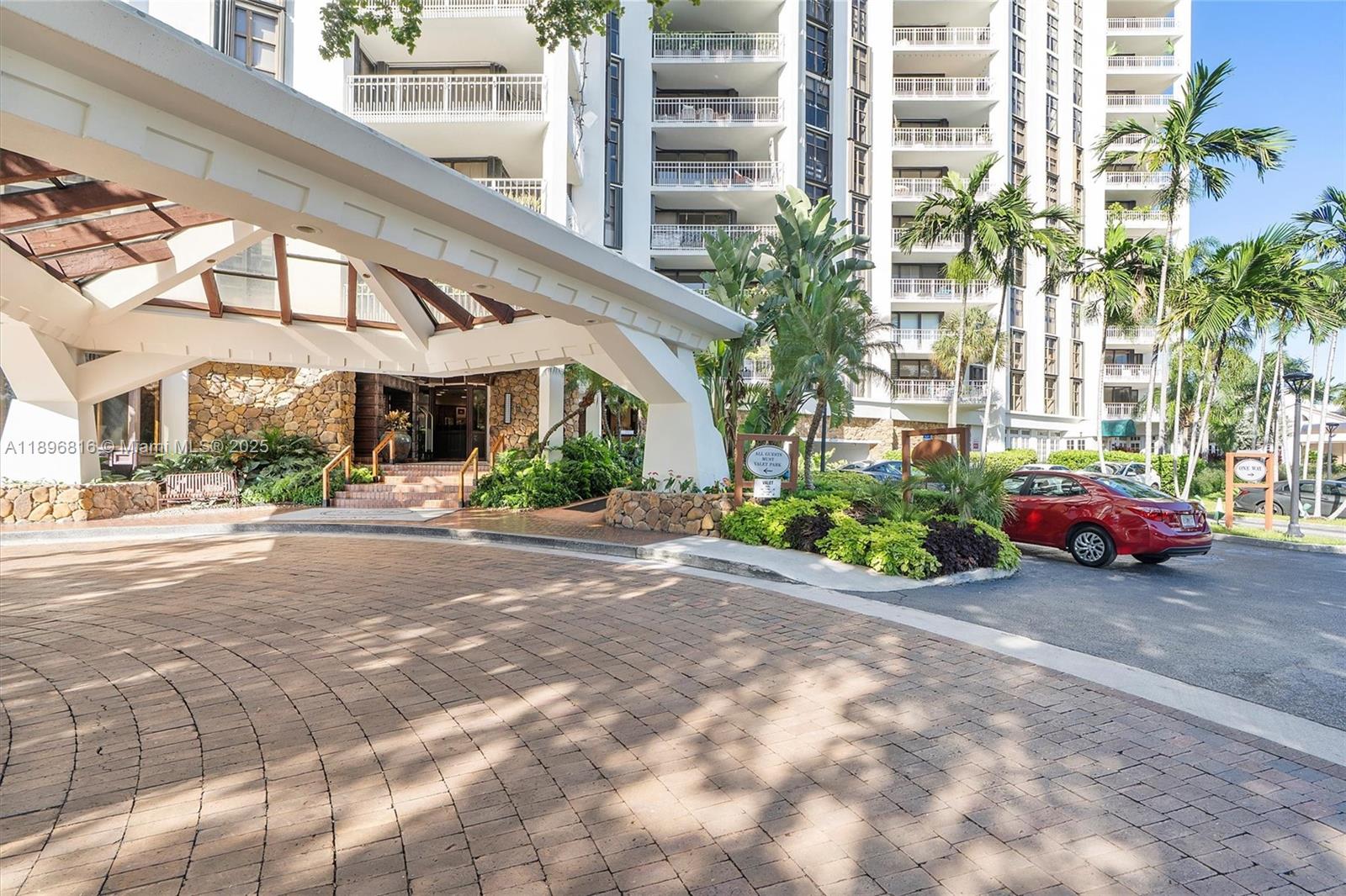 4000 Towerside Ter # 402, Miami Unit: 402