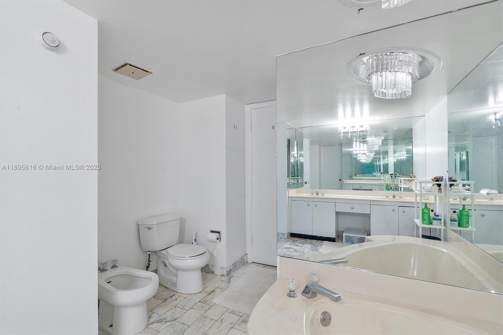 4000 Towerside Ter # 402, Miami Unit: 402