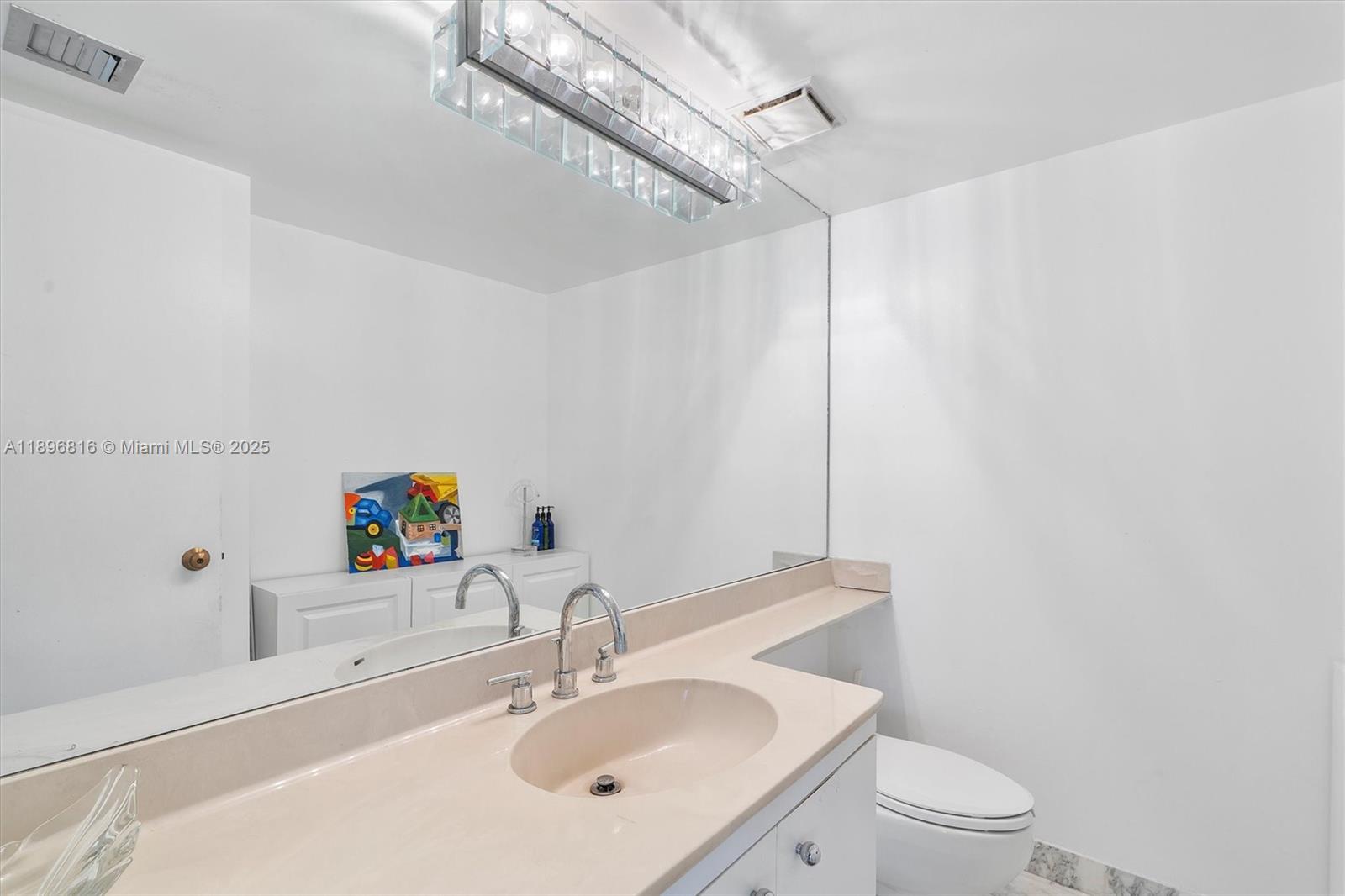 4000 Towerside Ter # 402, Miami Unit: 402